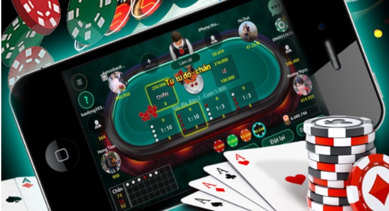 Ae Casino hỗ trợ người chơi từ đội ngũ dealer xinh đẹp